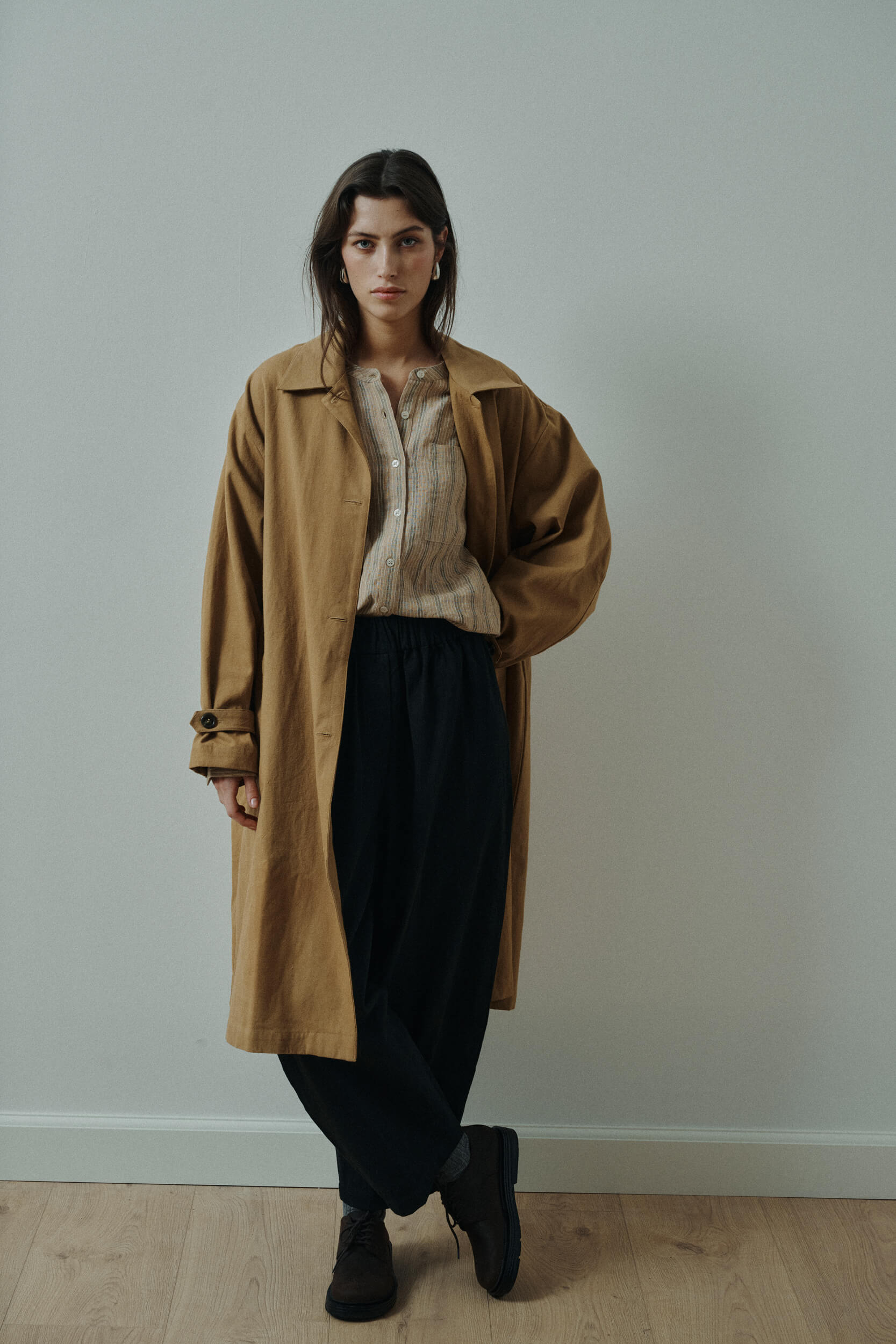 Vera trenchcoat - Dull gold